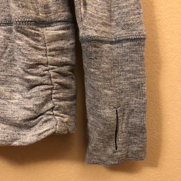 Athleta Space Dye Gray/Blue Long Sleeve Top - Picture 4 of 7